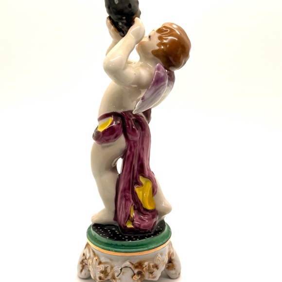 Vintage Occupied Japan Porcelain Cherub Angel Blowing Conch Shell Horn - Picture 5 of 7
